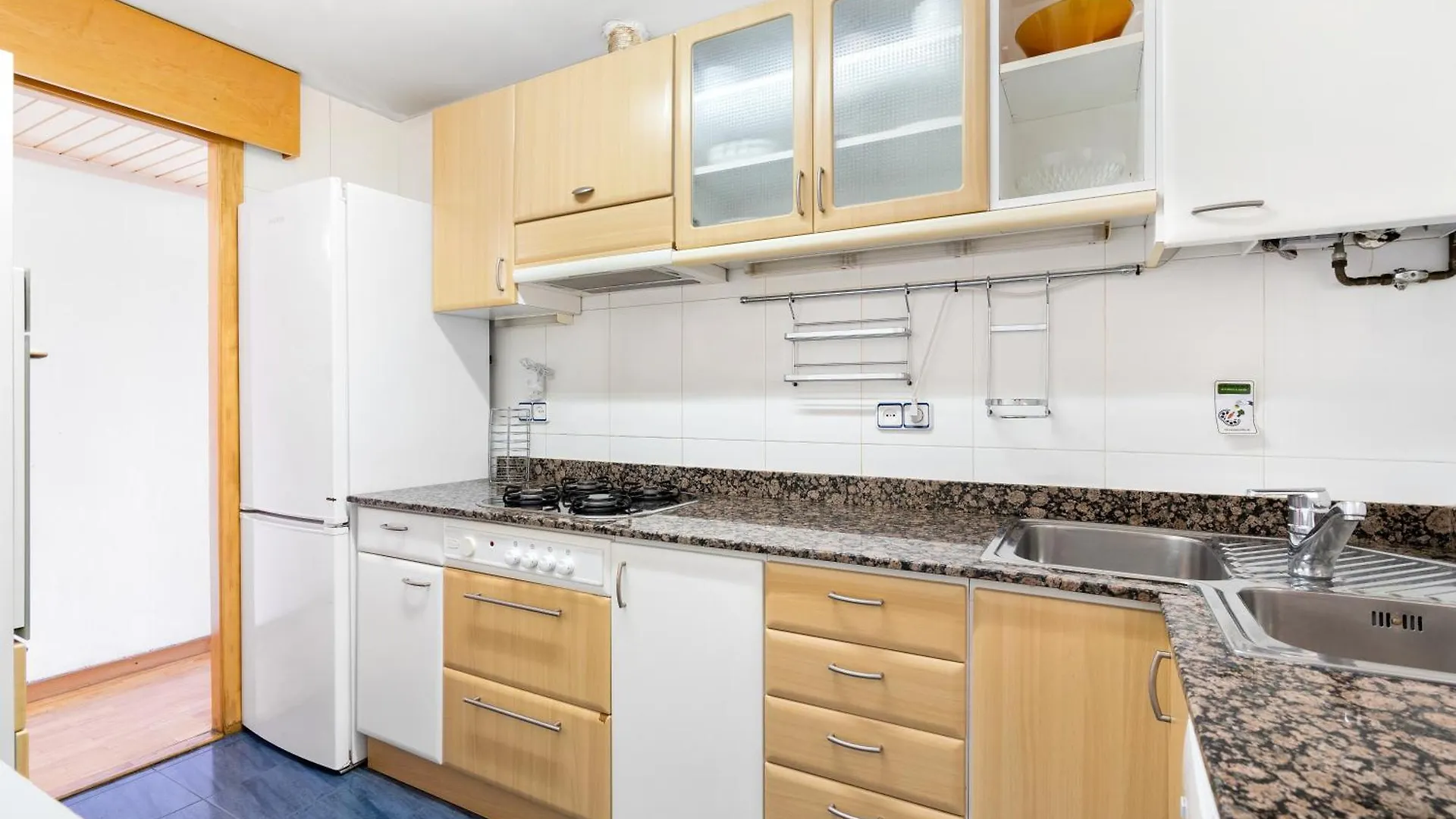 Stylish 4Br City View Apt Near Sagrada Familia Barcelona Apartment