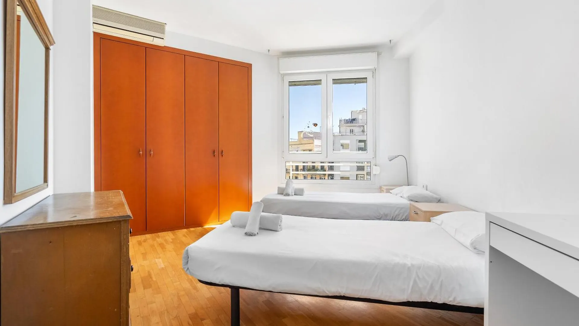 Apartment Stylish 4Br City View Apt Near Sagrada Familia Barcelona