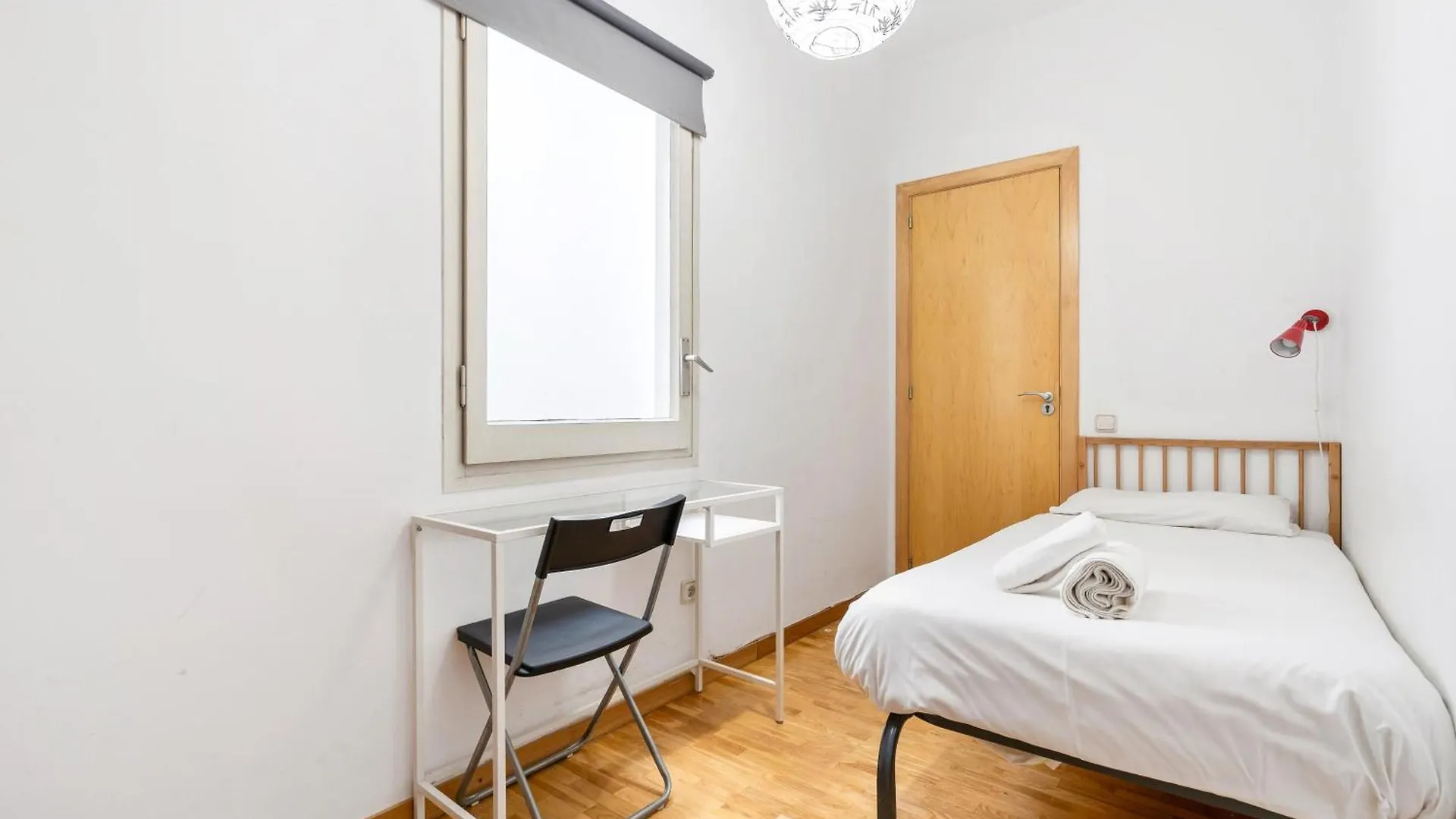 Stylish 4Br City View Apt Near Sagrada Familia Barcelona 0*,