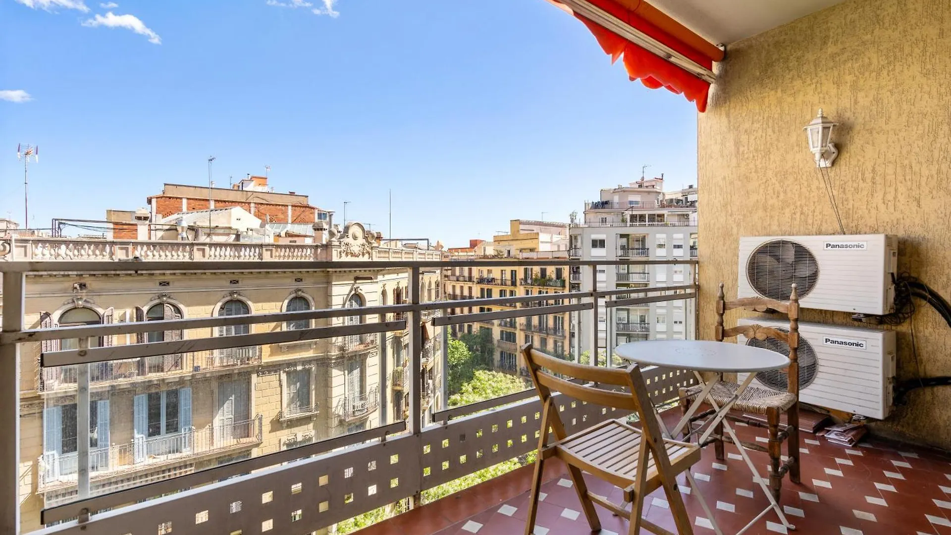 Stylish 4Br City View Apt Near Sagrada Familia Barcelona